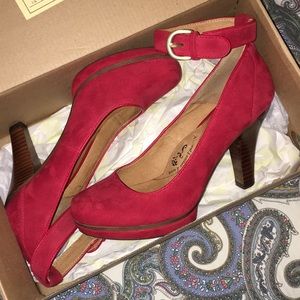 Sofft Red Suede Heels